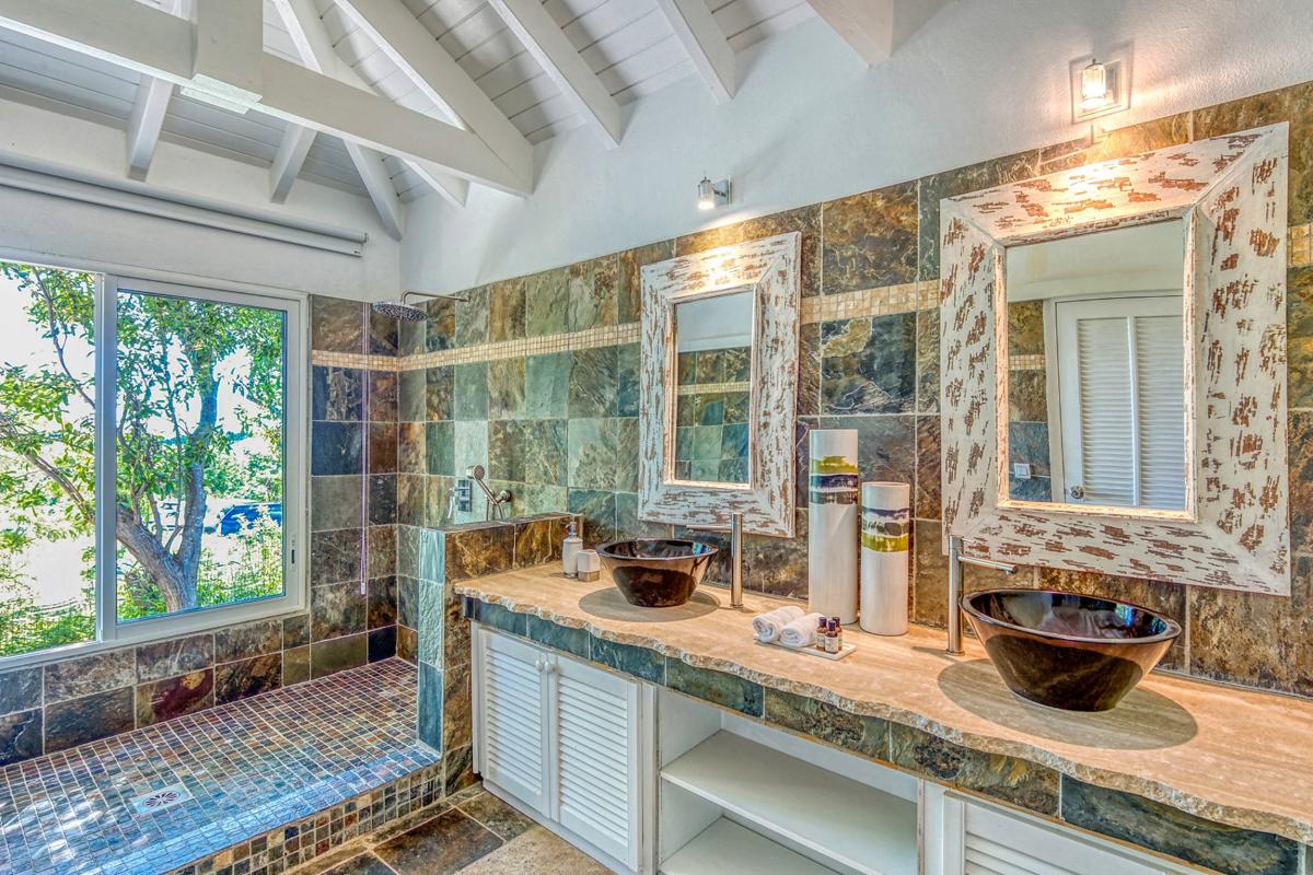 Villa rental Terres Basses St Martin - Bathroom 2